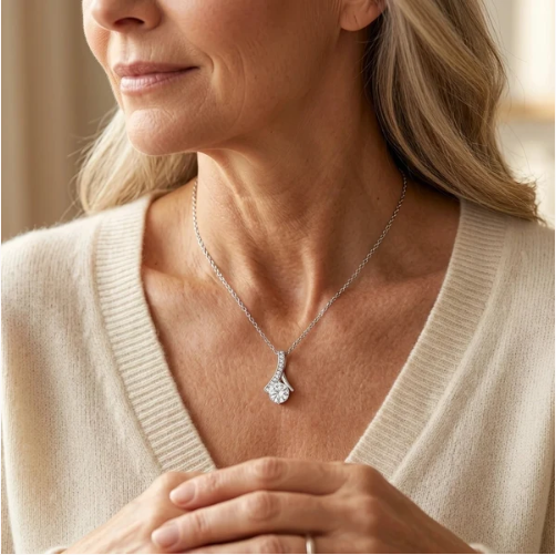 "To My Mother On My Wedding Day, Forever Your Son" Alluring Beauty Necklace – Heartfelt Gift from Son